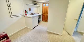 Charming  home on quiet street, great location Gallery 19