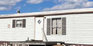 Available Now! Rent this 2 bedroom, 2 bathroom home in Aiken! Apply Now! Gallery 1