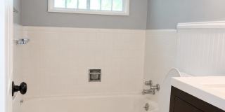 Beautiful 3BR/2BA Home with Large Yard & Outdoor Deck | Northeast Jackson Gallery 12