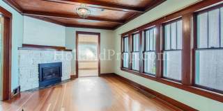 Charming Hillsboro Retreat: Cozy Single-Level Home with Greenhouse & Kids' Clubhouse! Gallery 6