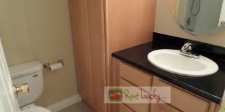 Super Cute Studio w/Parking in Fantastic Downtown Seattle Location!! Gallery 14