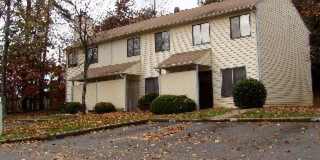 2 Bedroom Townhouse off Candlers Mountain Road Gallery 1