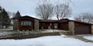 1590 N Crater Avenue Gallery 1