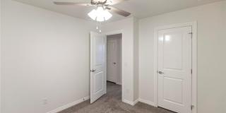 Beautiful 4 Bedroom 2 Bathroom Home in Cedar Lane Community with Storm Shelter (Neighborhood Pool and Park) Gallery 22