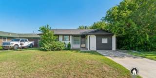 Charming 3 Bedroom Home +BONUS Room with Spacious Backyard Charming 3 Bedroom Home +BONUS Room with Spacious Backyard Gallery 1