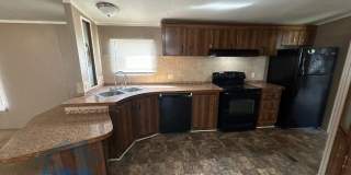 157 Davis Street Gallery 1