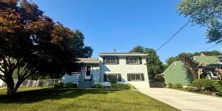 1335 Greenleaf Road Gallery 1