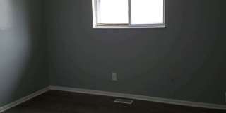 Beautiful, spacious 3 bed 2 bath home in Englewood Gallery 19