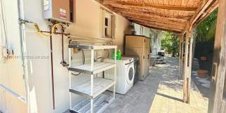 2300 SW 24th St MIAMI, FL 33145 Gallery 12