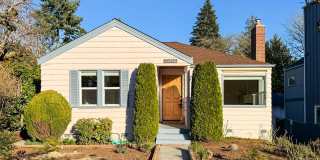 Beautiful Home in Convenient Northgate Location Gallery 1