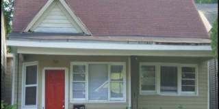 4 Bedroom house---walk to Forsyth in 15 minutes Gallery 1