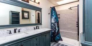 Beautifully Maintained Townhome with Fantastic Amenities Gallery 36