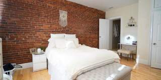 Spacious 4 Bed / 2 Bath on Beacon St | Brookline | 9/1 Gallery 5