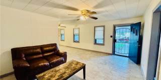 1601 Redwood Avenue Gallery 4