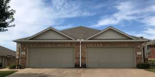 Beautiful 3 Bedroom Duplex! Gallery 1