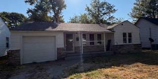 2 Bedroom 1 Bath Home + Office For RENT! Gallery 1
