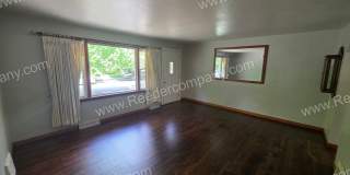 Spacious 2 bedroom 1 bathroom house Gallery 4