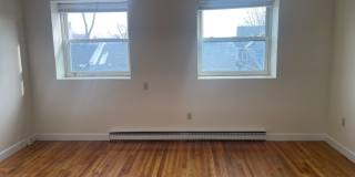 Modern Spacious Sunny Studio  in old School building Conversion Utilities included NO Fee Students ok Gallery 6