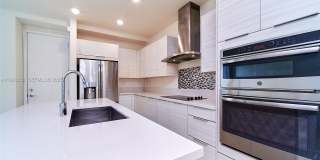 10447 NW 66th St Gallery 7