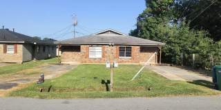 3008 South Holly Street Gallery 1