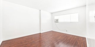 Burton Almont Gallery 26