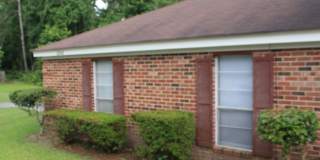 2 Bedroom 1.5 Bath W/ Formal Living & Family Room 2 Bedroom 1.5 Bath W/ Formal Living & Family Room Gallery 3