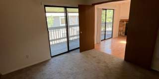 3 Bed 2 Bath Updated Unit in Robinwood Gallery 11