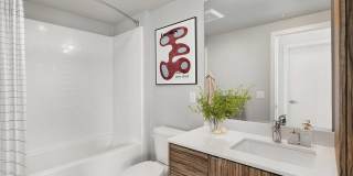 CityLine Gallery 12