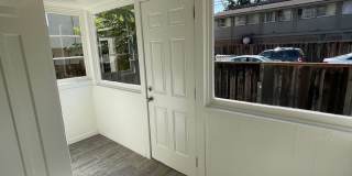Charming & Bright 3 Bedroom 1 Bathroom Home Walking Distance to SJSU Gallery 19
