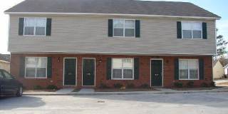 2BD/2.5B Townhouse Gallery 1