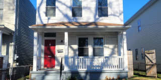 Remodeled rowhouse in Manchester Gallery 1