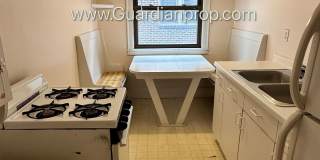 1 Bedroom Lakes Uptown Corner Unit Apartment, Blocks from Both Lakes, Hardwood Floors, One Month Free Gallery 9