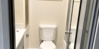 Bright 1 Bed / 1 Bath Apartment for Rent in North Seattle Private Balcony, Near Green Lake & Northgate! Gallery 23