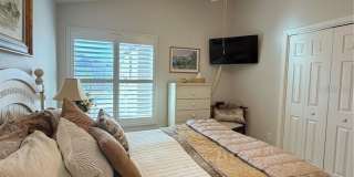 1963 LADYFISH Avenue Gallery 16