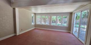 FOR LEASE!! Great location! Gallery 13