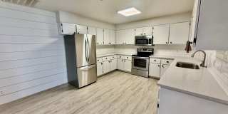 Pet-Friendly 4-BR Home in Santa Clara with RV Parking Gallery 7