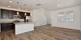 Contemporary Townhome in North CO Springs Gallery 3