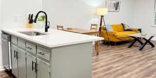4193 N Shallowford Road Gallery 4