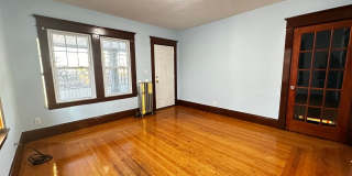 371-373 Oakland Street Gallery 22