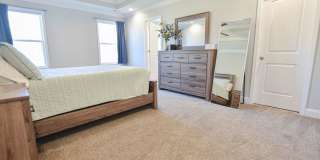 Pet Friendly Three Bedroom! Gallery 11