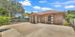 325 E Mesquite Street Gallery 1