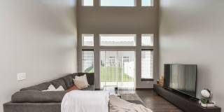Stylish Townhome in Harrisburg School District – Open Floor Plan & Loft! Gallery 13