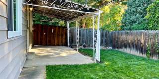 Spacious 4BR House in Edgewater Gallery 76