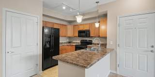 Beautifully Updated 2 Bed / 2 Bath Condo with Garage in Chatfield Bluffs Gallery 9