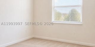 12773 SW 234th Ter Gallery 7