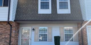 2 Bedroom Townhouse off Greenview Drive Gallery 1