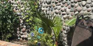 Charming home located near Russell and Mountain Vista. Gallery 42