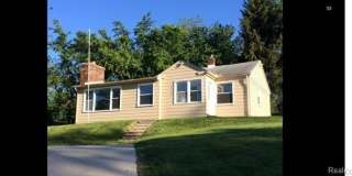 1040 OREGON Boulevard Gallery 1