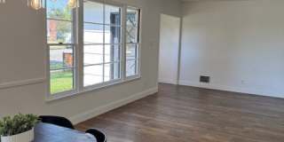 1424 Riverside Drive Gallery 16