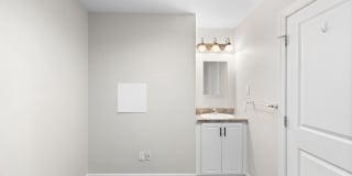 619 S 42ND Street Gallery 23